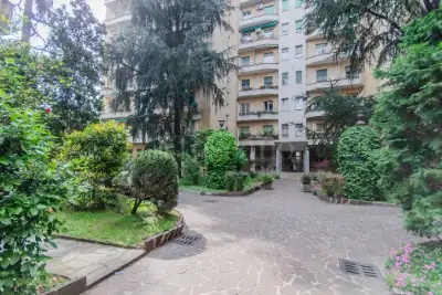 Laboratorio in vendita, Via Lario, Milano
