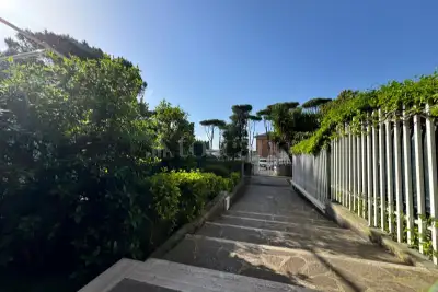 Casa in vendita, Via degli Aldobrandeschi, Roma