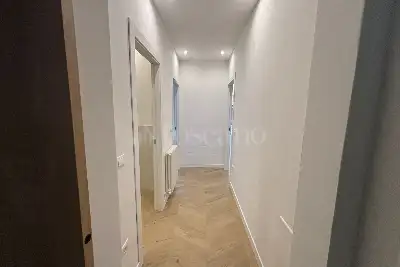 Casa in vendita, Via Galliera, Bologna