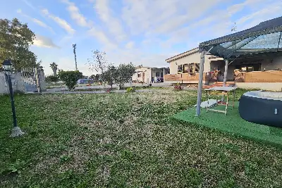 Villa in vendita, via peccia, Aprilia