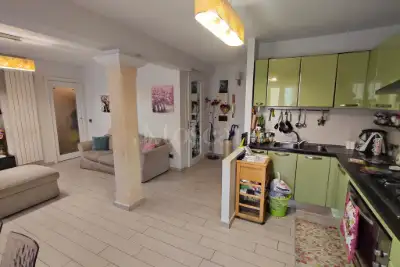 Casa in vendita, Via Giuseppe Schipani, Catanzaro