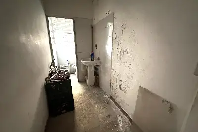 Negozio in affitto, Via Francesco Pallavicini , Roma