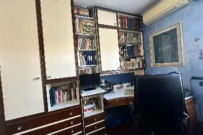 Casa in vendita, Via Sem Benelli, Milano