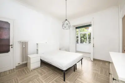 Casa in vendita, Via Apuania, Roma