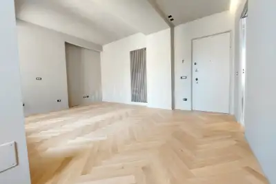 Casa in vendita, Via Luigi Veratti, Milano