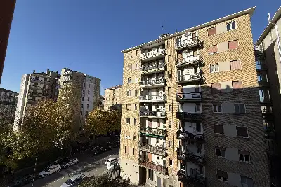 Casa in vendita, via Vincenzo Giordano Orsini , Milano