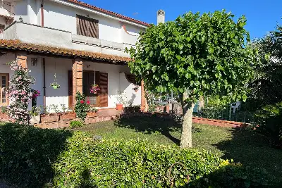 Villa Bifamiliare in vendita, Via Plutone, Fiumicino