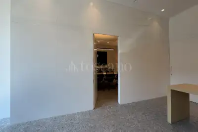 Negozio in vendita, Via Friuli, Milano