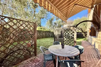 Villino a Schiera in vendita, Vicolo Brolo, Ponti sul Mincio