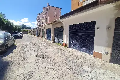 Box in vendita, Piazza Federico Chopin, Palermo