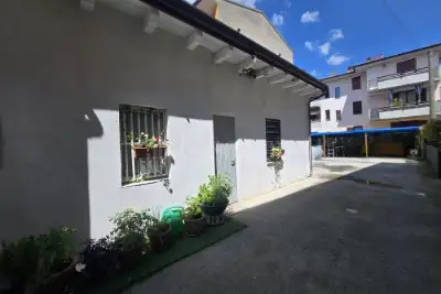 Casa in vendita, Via IV Novembre, Gussago