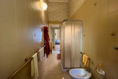 Casa in vendita, Piazza Giuseppe Garibaldi, Napoli