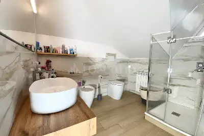 Villino a Schiera in vendita, Via Francesco Bartolomeo Rastrelli, Roma