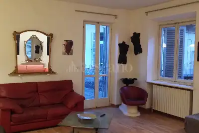 Casa in vendita, Via della Rocca, Torino