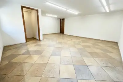 Negozio in vendita, Via Casazza, Brescia
