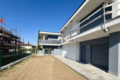 Villa in vendita, Via della Collina, Aprilia