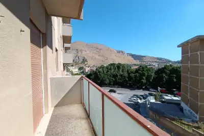 Casa in vendita, Via Bronte, Palermo