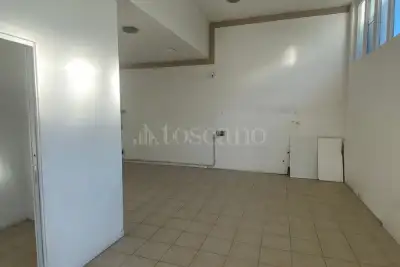Capannone in affitto, Via Baraggia, Cunardo