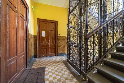 Casa in vendita, Viale Certosa 16, Milano