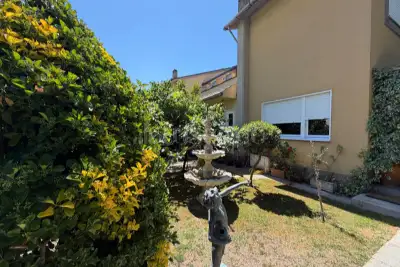 Villa Plurifamiliare in vendita, Viale Alessandro Magno, Roma