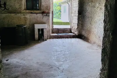 Rustico in vendita, Via G. Marconi, Collebeato