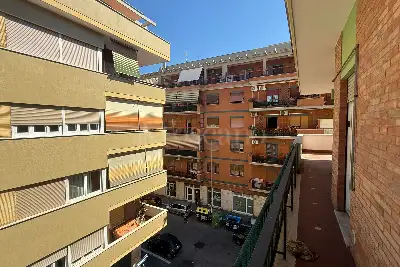 Casa in vendita, Via Raffaele de Cosa, Roma