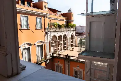 Casa in vendita, Via Maddaloni, Napoli
