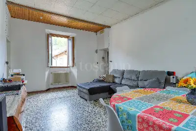 Casa in vendita, Via Statale, Marchirolo