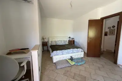 Villino a Schiera in vendita, Via Urbino, Ardea