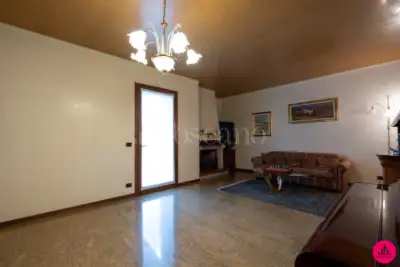 Villino a Schiera in vendita, Via Luciani Papa, Pasiano di Pordenone