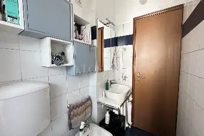 Casa in vendita, Via Lorenteggio, Milano