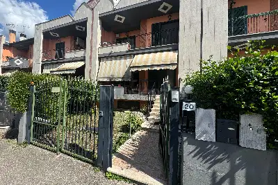 Villino a Schiera in vendita, Via Serecchia, Cisterna di Latina , Cisterna di Latina