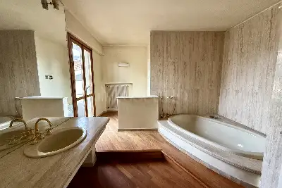 Casa Indipendente in vendita, Via Campiani, Cellatica