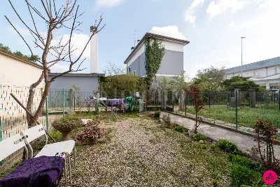 Villino a Schiera in vendita, Via Fiumicino, Azzano Decimo