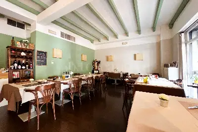 Negozio in vendita, Via San Martino, 8, Milano