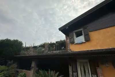 Casa Indipendente in vendita, Via Campiani, Cellatica
