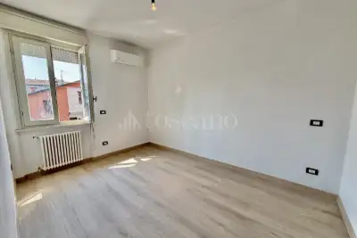 Villino a Schiera in vendita, Via Nona, Brescia