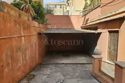 Garage in vendita, Via Cividale del Friuli, Roma