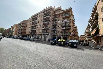 Casa in vendita, Via della Corazzata, Roma