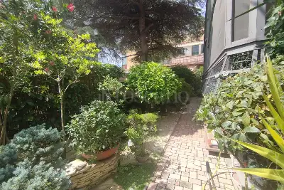 Villino a Schiera in vendita, Via Michele Nau, Roma