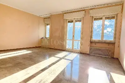 Casa in vendita, Via Montello, Brescia