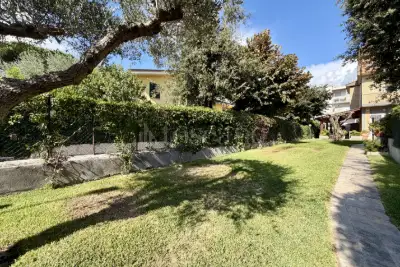 Villa Plurifamiliare in vendita, Viale Stella Polare, Anzio