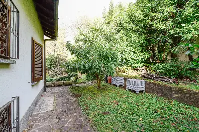 Casa Indipendente in vendita, Via Alla Zocca, Como