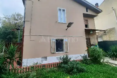 Casa Indipendente in vendita, Via Nevi 128 - Giuliano Teatino CHIETI, Giuliano Teatino