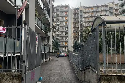 Box in vendita, Via Adeodato Ressi, Milano