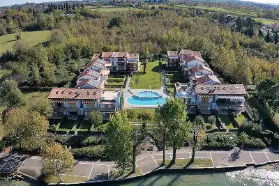 Casa in vendita, Lungolago Giuseppe Garibaldi, Peschiera del Garda