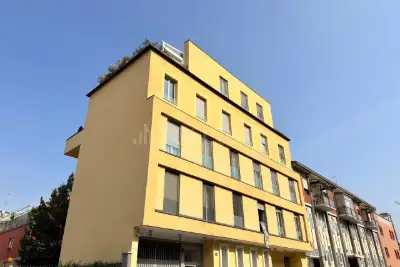 Casa in vendita, Via Bernardino Biondelli, Milano
