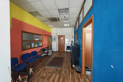 Magazzino in vendita, Via degli Svevi, Catanzaro