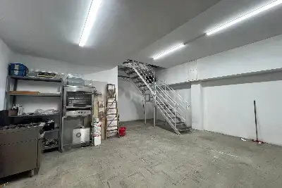 Attività Commerciale in vendita, Via Tuscolana, Roma