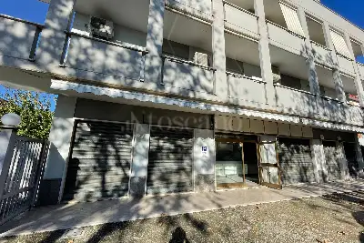 Negozio in affitto, Pontinia, corso Europa 41-43-45-47, Pontinia